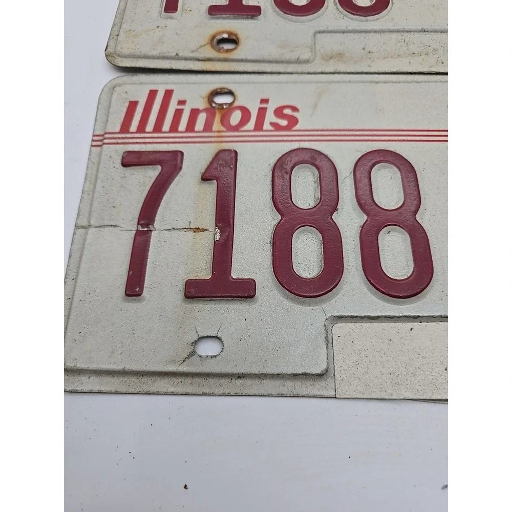 Vtg Illinois Truck License Plates Y2K 2003 7188 LT Man Cave Garage Decor Red
